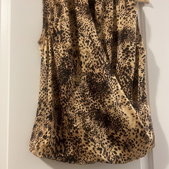 Capsule cross over top - Picture 2 of 5